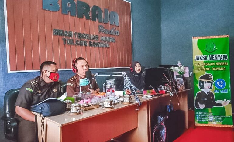  Kejaksaan Negeri Tulang Bawang melaksanakan kegiatan Penyuluhan Hukum dalam Program Jaksa Menyapa pada hari Kamis tanggal 01 Oktober 2020 sekira pukul 10