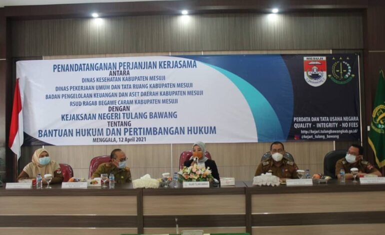  Pada tanggal 12 April 2021 bertempat di aula Kejaksaan Negeri Tulang Bawang telah dilaksanakan Penandatanganan perjanjian kerjasama antara Dinas Kesehatan Kabupaten Mesuji, Dinas Pekerjaan Umum dan Tata Ruang Kabupaten Mesuji, Badan Pengelola Keuangan dan Aset Daerah Kabupaten Tulang Bawang, RSUD Ragab Begawe Caram Kabupaten Mesuji dengan Kejaksaan Negeri Tulang Bawang  tentang Bantuan Hukum dan Pendampingan Hukum