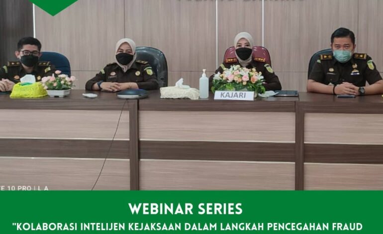  Rabu, 13 Oktober 2021 Kepala Kejaksaan Negeri Tulang Bawang Dyah Ambarwati, S