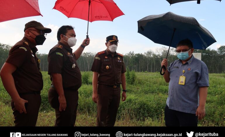  Telah terlaksana pada Kamis, 17 Maret 2022, agenda peninjauan Lokasi Calon Kantor sementara dan Lokasi tanah Kantor serta Rumah Dinas Kejaksaan Negeri Mesuji dan Kejaksaan Negeri Tulang Bawang Barat oleh R
