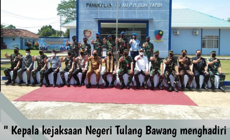  Pada Selasa, 05 April 2022 Kejaksaan Negeri Tulang Bawang menghadiri acara Penyambutan Kunjungan Pangkoodsud I di Pangkalan TNI AU Pangeran M