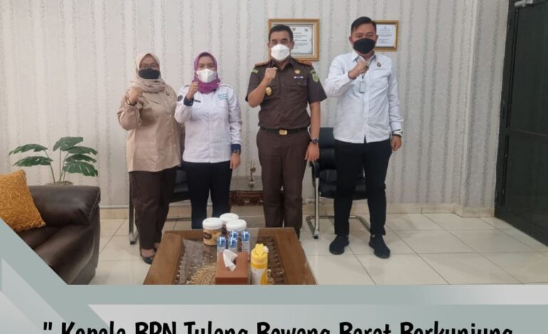  Rabu, 06 April 2022 Kepala Kantor BPN Tulang Bawang Barat, Erni Aprida Hasibuan,S