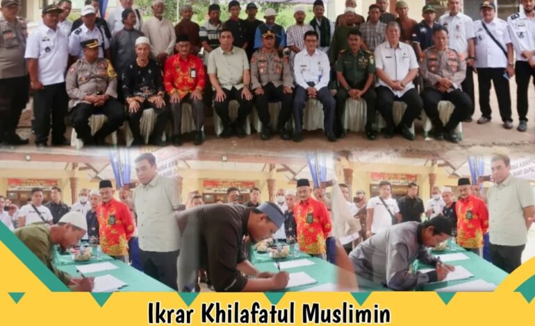  Kepala Kejaksaan Negeri Tulang Bawang menghadiri Kegiatan Ikrar Khilafatul Muslimin dengan Tema Janji Kesetiaan pada Pancasila NKRI Harga Mati