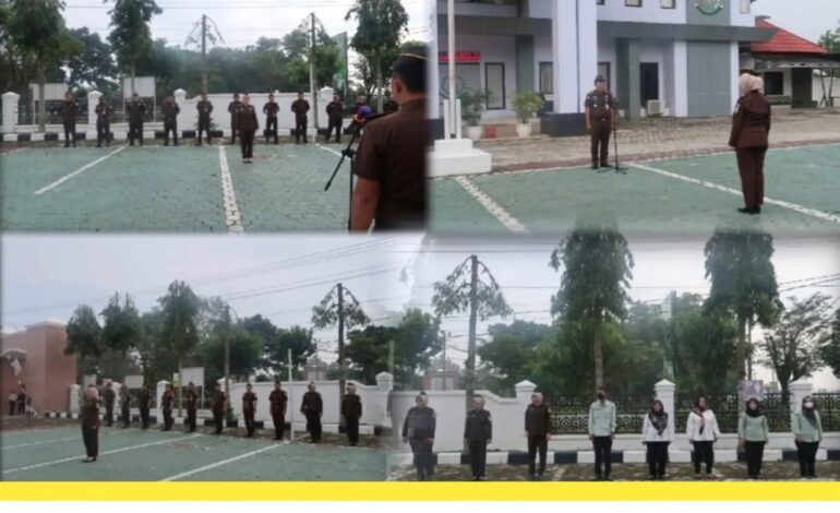  Kejaksaan Negeri Tulang Bawang melaksanakan Apel Rutin Senin Pagi