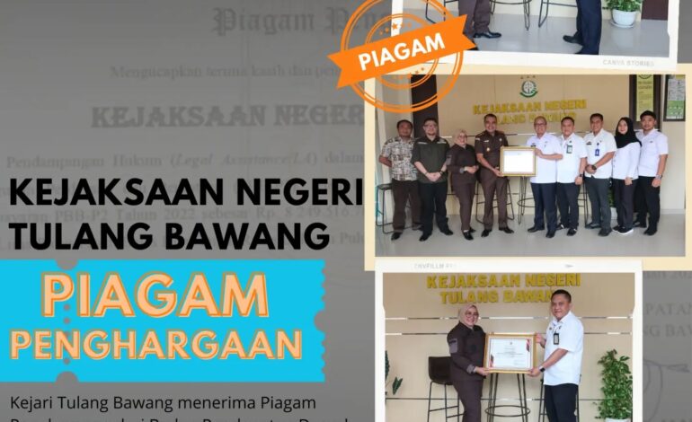  Kejaksaan negeriTulang Bawang menerima Piagam Penghargaan dari Badan Pendapatan Daerah Tulang Bawang Atas Pendampingan Hukum Dalam Rangka melakukan pembinaan dan Pengawasan Pajak Bumi dan Bangunan  Perdesaan dan Perkotaan (PBB-P2), dan telah berhasil melakukan Pemulihan Keuangan Daerah dari pembayaran PBB-P2 Tahun 2022 sebesar Rp