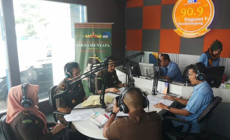  Jaksa Fungsional Kejari Tulang Bawang Ibu Iwin Surtining, SH