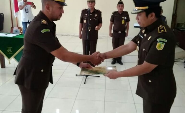  Serah Terima Jabatan Kasi Tindak Pidana Umum Kejaksaan Negeri Tulang Bawang dari Pejabat Lama Bpk