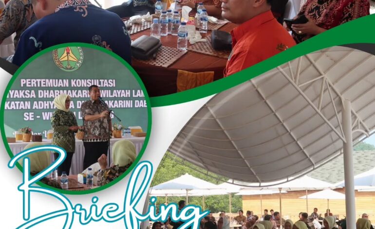  Kejaksaan Negeri Tulang Bawang mengikuti Kegiatan Briefing oleh Kejaksaan Tinggi Lampung pada Pertemuan Konsultasi Ikatan Adhyaksa Dharmakarini Daerah Se-Wilayah Lampung