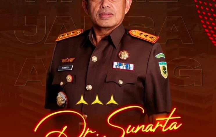  Kamis 4 Juli 2024 bertempat di lantai 11 Gedung Utama Kejaksaan Agung, Jaksa Agung ST Burhanuddin memberikan amanat serta melantik, mengambil sumpah, menyaksikan serah Terima jabatan Wakil Jaksa Agung, Jaksa Agung Muda Perdata dan Tata Usaha Negara, dan Para Kepala Kejaksaan Tinggi