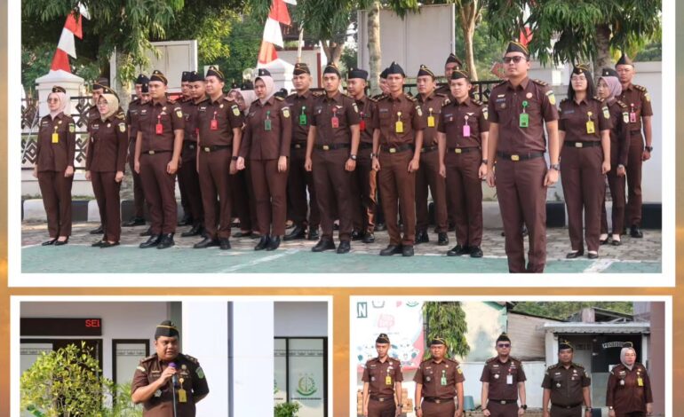  Kejaksaan Negeri Tulang Bawang melaksanakan Apel Kerja Senin pagi disertai Pembacaan Core Value Dan Employer Branding ASN