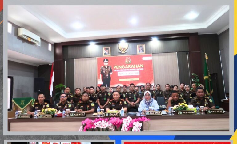  Kejaksaan Negeri Tulang Bawang mengikuti Video Conference (Vicon) Pengarahan Kepala Kejaksaan Tinggi Lampung Bapak Dr
