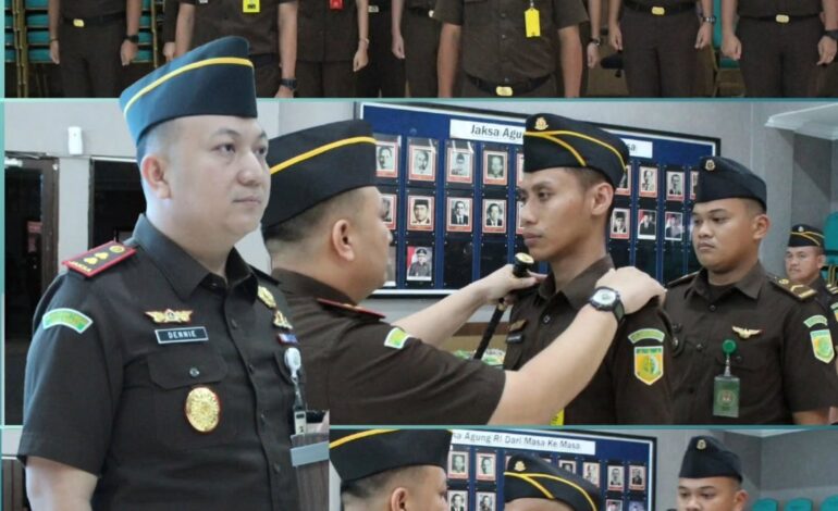  selaku Kepala Kejaksaan Negeri Tulang Bawang menjadi Inspektur Upacara dalam Kegiatan Pengukuhan dan Pelantikan Kenaikan Pangkat Pegawai Negeri Sipil Kejaksaan Negeri Tulang Bawang yang  bertempat di Aula Kejaksaan Negeri Tulang Bawang