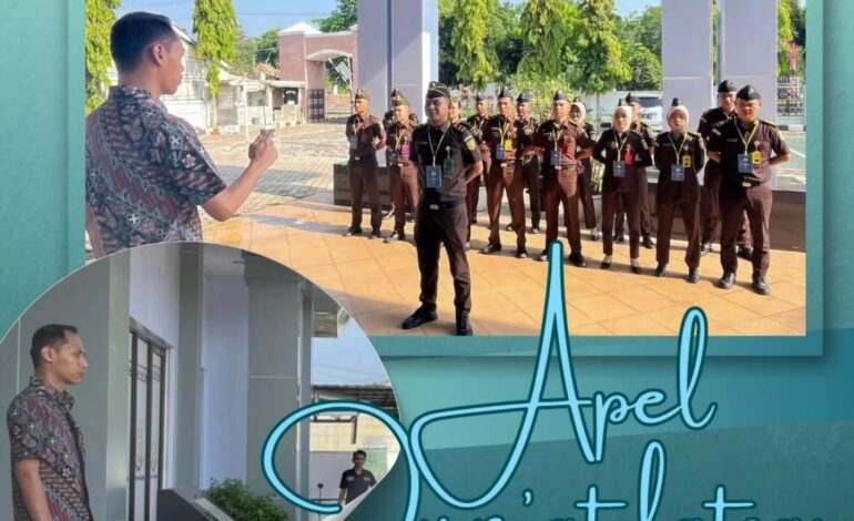  Calon Pegawai Negeri Sipil Kejaksaan Negeri Tulang Bawang melaksanakan Apel Jum’at Pelatihan Dasar (Latsar) yang dipimipin oleh Fuad Alfano, S