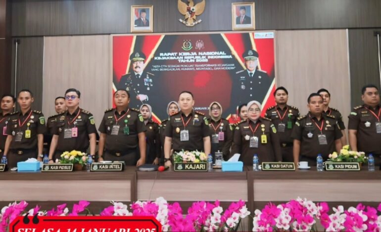  Kepala Kejaksaan Negeri Tulang Bawang Dennie Sagita, S