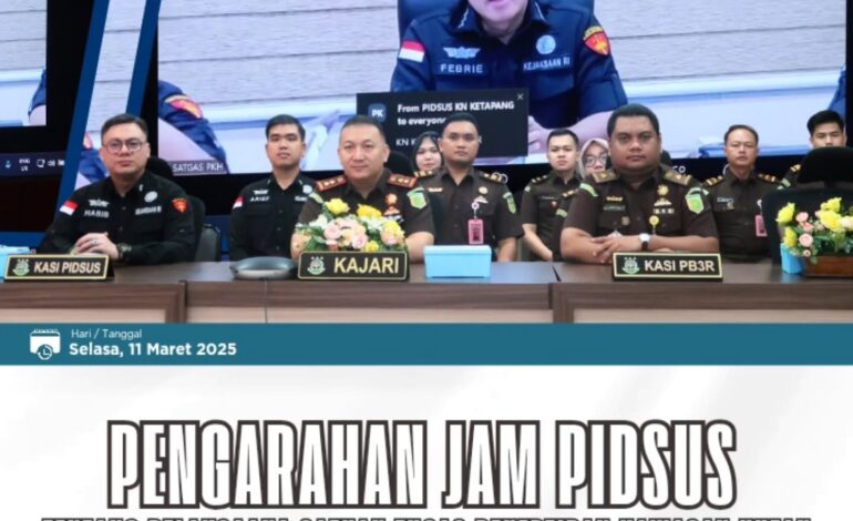  Kepala Kejaksaan Negeri Tulang Bawang Dennie Sagita, S
