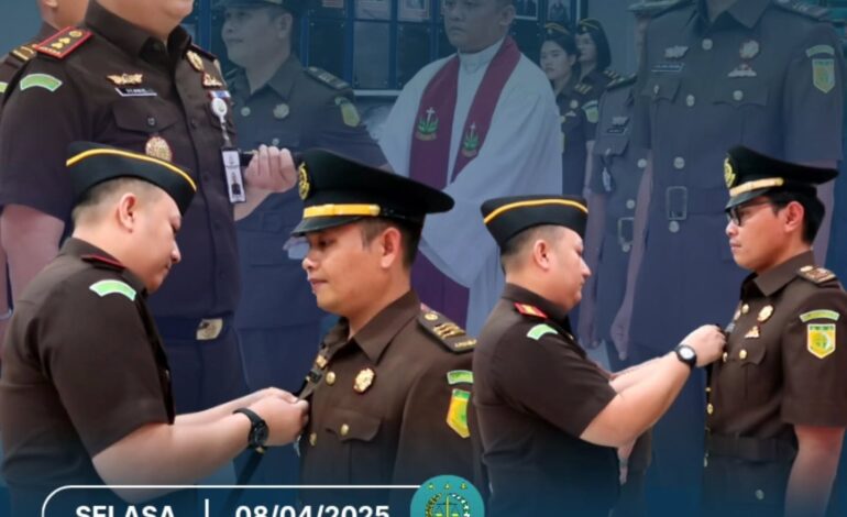  selaku Kepala Kejaksaan Negeri Tulang Bawang menjadi Inspektur Upacara dalam Kegiatan Pelantikan dan Serah Terima Jabatan Kepala Subbagian Pembinaan Kejaksaan Negeri Tulang Bawang dan Kepala Seksi Tindak Pidana Umum