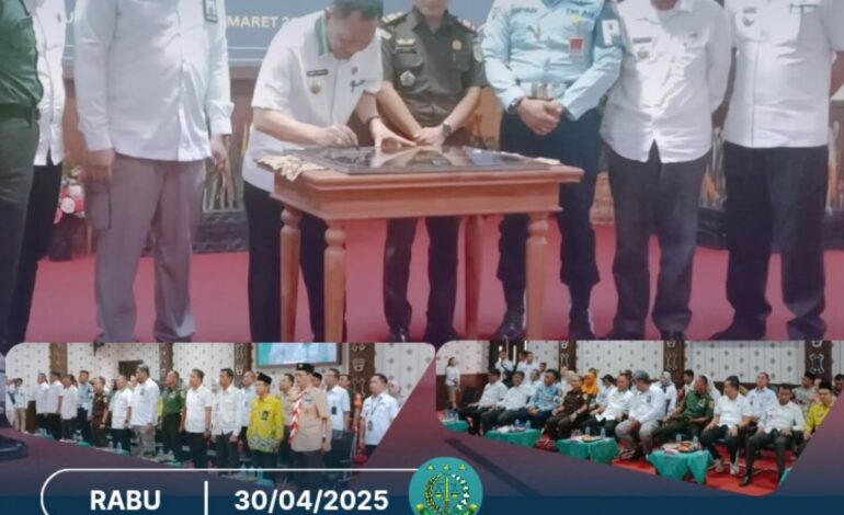 H selaku Kasi Pidum Kejaksaan Negeri Tulang Bawang menghadiri Kegiatan Forum Konsultansi Publik dan Penandatanganan Prasasti Balai POM di Kabupaten Tulang Bawang