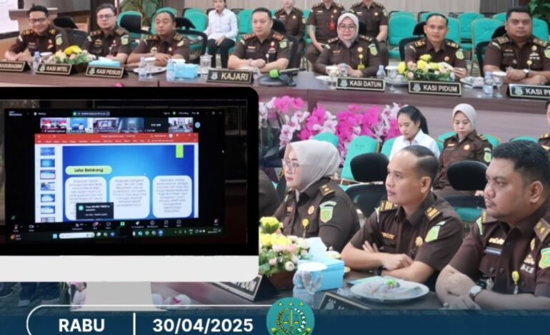 Kepala Kejaksaan Negeri Tulang Bawang Dennie Sagita, S