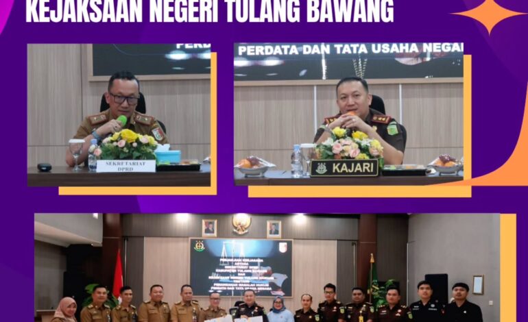  Kejaksaan Negeri Tulang Bawang melakukan Penandatanganan Perjanjian Kerjasama Kejaksaan Negeri Tulang Bawang dengan Sekertariat DPRD Kabupaten Tulang Bawang terkait Penanganan Masalah Hukum Bidang Perdata dan Tata Usaha Negara