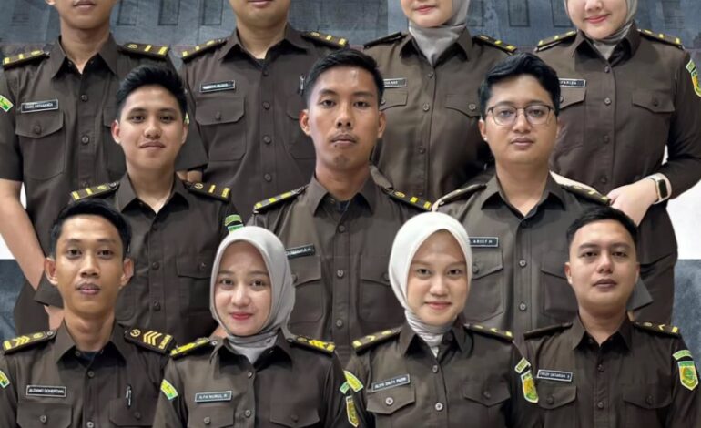  Kepala Kejaksaan Negeri Tulang Bawang Dennie Sagita, S.H.,M.H. beserta Seluruh Jajaran Mengucapkan Selamat Datang kepada Calon Pegawai Negeri Sipil (CPNS) 2025 Kejaksaan Republik Indonesia pada Satker Kejaksaan Negeri Tulang Bawang. 

@kejaksaan.ri @kejatilampung