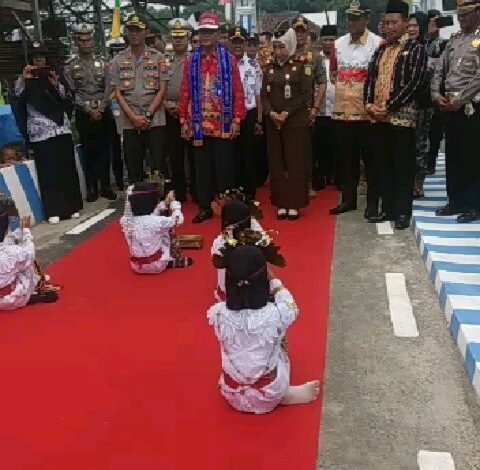  Kamis, 12 Maret 2020 Kajari Tulang Bawang menghadiri acara launching Kampung Tertib Lalulintas yang diadakan Polres Tulang Bawang bertempat di Kampung Tri Tunggal Jaya, Kec