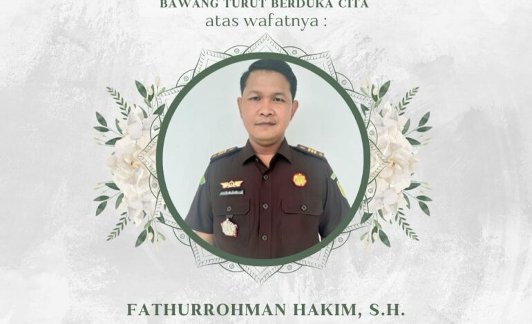  Kepala Kejaksaan Negeri Tulang Bawang Beserta Jajaran Mengucapkan Inna Lillahi Wa Inna Ilaihi Raji’un Turut Berduka Cita Atas Meninggalnya Kepala Seksi Tindak Pidana Khusus, Fathurrohman Hakim, S.H.

“Semoga Allah Memberikan Rahmat dan Ampunan-nya, Menempatlan Beliau di Surga-nya, dan Keluarga diberikan Keikhlasan serta Ketabahan”
