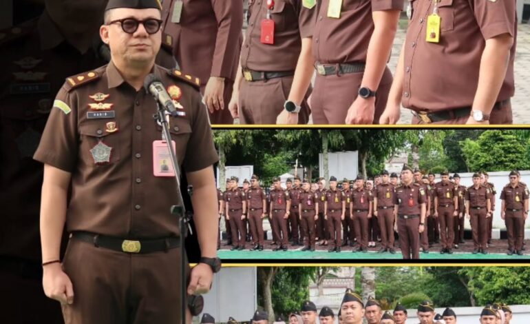  Kejaksaan Negeri Tulang Bawang Melaksanakan Apel Kerja Senin Pagi dihalaman Kantor Kejaksaandipimpin oleh Ali Habib,S