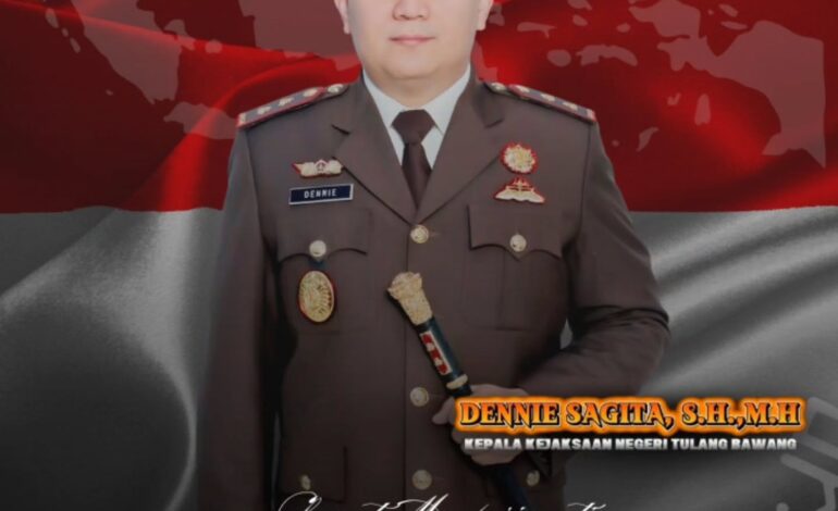  Kepala Kejaksaan Negeri Tulang Bawang, Dennie Sagita, S.H., M.H., beserta jajaran mengucapkan “Selamat Memperingati Hari Anti Korupsi Sedunia” 9 Desember 2025

– Berantas Korupsi Demi Kemakmuran Rakyat

@kejaksaan.ri @kejatilampung