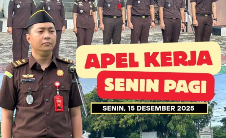  Kejaksaan Negeri Tulang Bawang Melaksanakan Apel Kerja Senin Pagi dihalaman Kantor Kejaksaandipimpin oleh Fitra Agustama,S