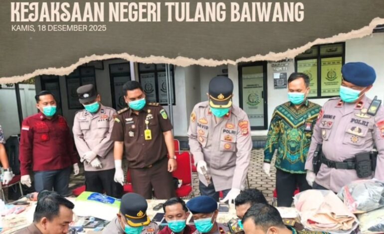  Kejaksaan Negeri Tulang Bawang melakukan kegiatan Pemusnahan Barang Bukti yang telah berkekuatan hukum tetap (Inkrath) oleh Pengadilan